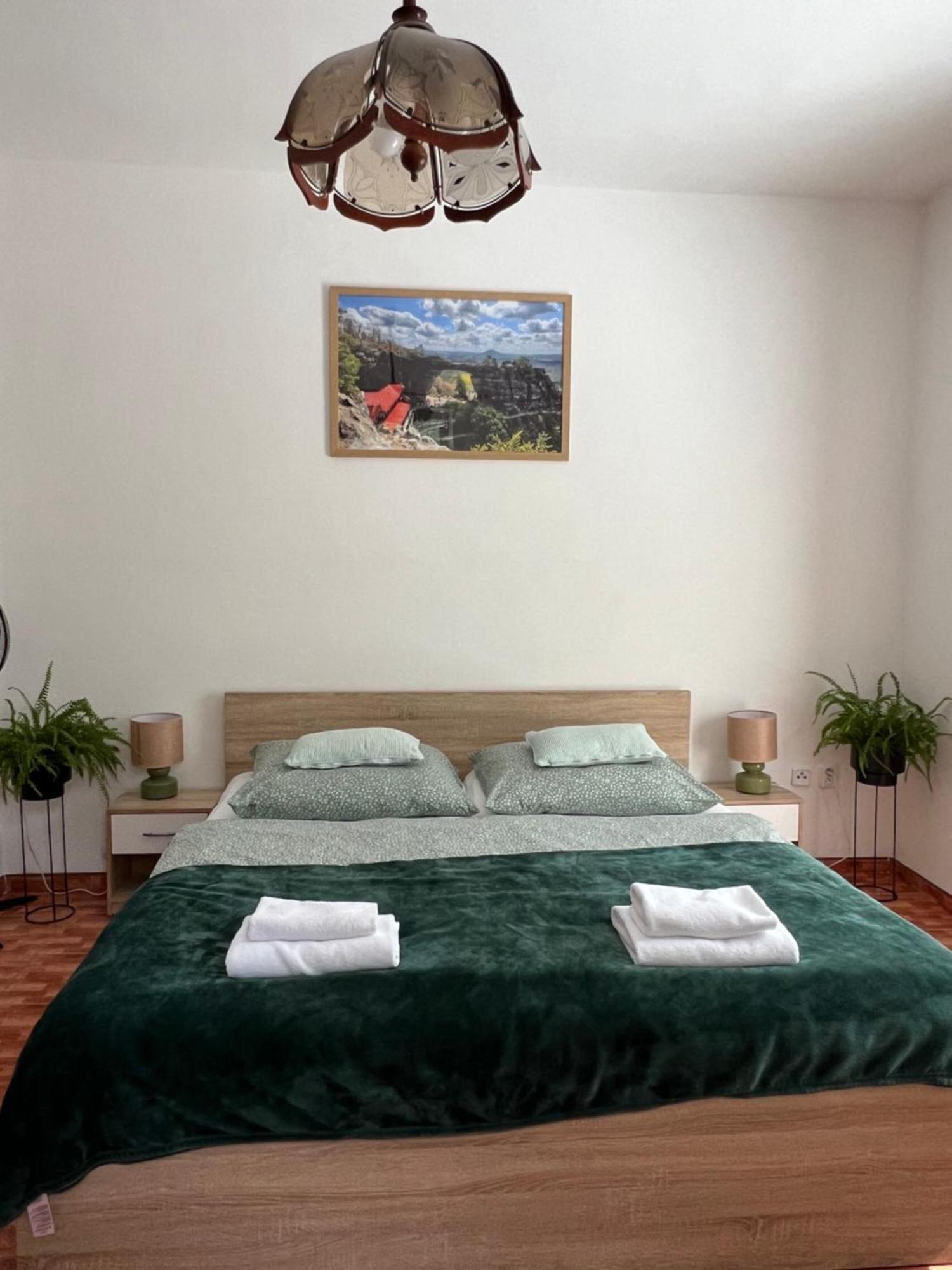 Hrensko 27 Apartmany Exterior foto